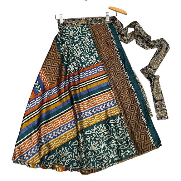 Womens Wrap Skirt M Boho Vacation Cruise Flowy Indie Hippie Colorful Silk - Picture 1 of 9
